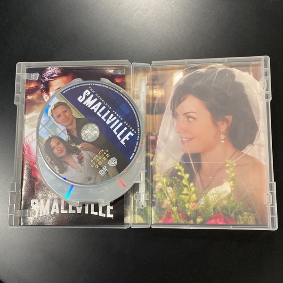 Smallville - The Complete Tenth (Final) Season - Picture 9 of 16